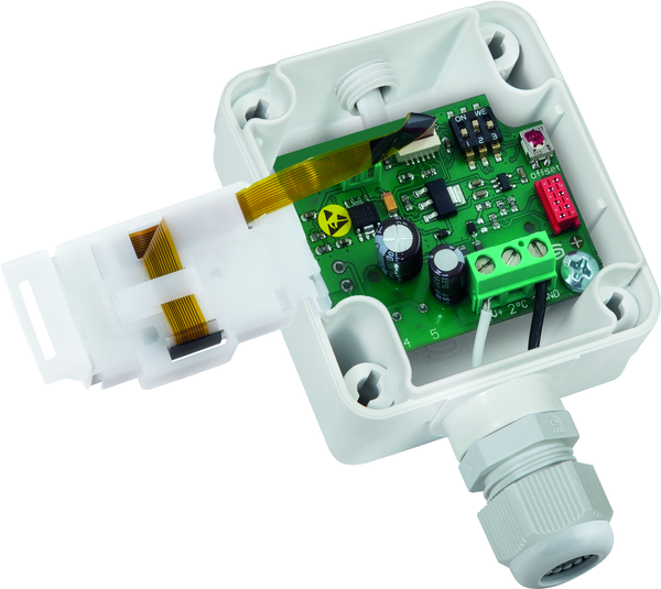 THERMASGARD RPTM2-I LCD, mit geöffneter Abdeckung und LCD-Anzeige - S+S Regeltechnik