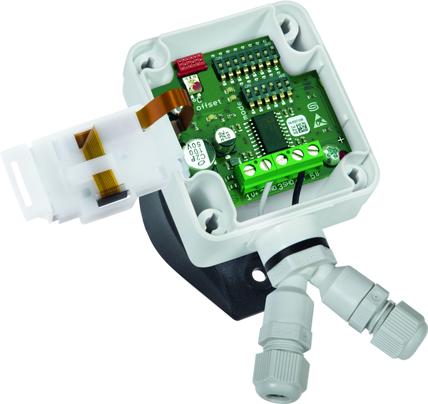 THERMASGARD MWTM-Modbus-SD 6,0m LCD, mit geöffneter Abdeckung und LCD-Anzeige - S+S Regeltechnik